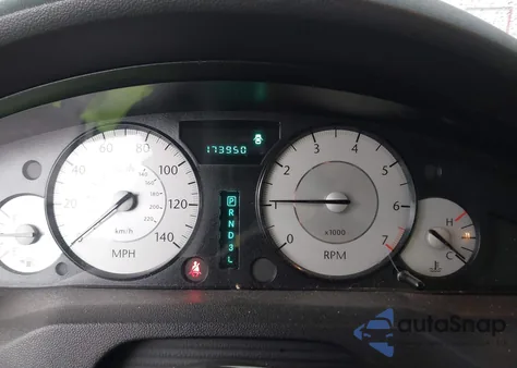 2010 Chrysler 300 Touring/Signature Series/Executive Series from USA, damaged, VIN 2C3CA5CV9AH325648